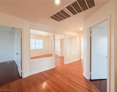 5608 Scottyboy Drive - Photo Thumbnail 18