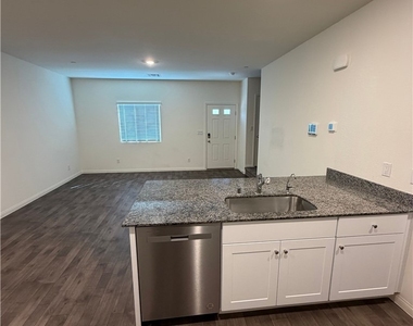 12732 Feathersong Street - Photo Thumbnail 12