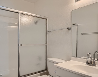 2910 Currant Lane - Photo Thumbnail 14