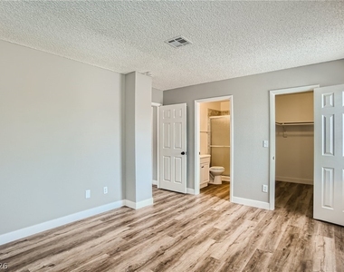 2910 Currant Lane - Photo Thumbnail 12