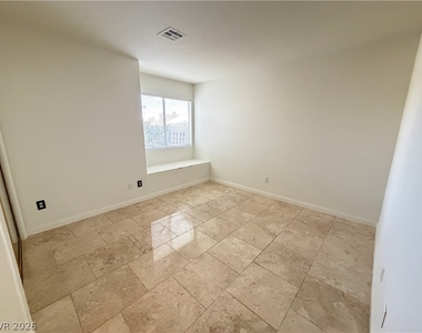 7468 Orange Haze Way - Photo Thumbnail 8