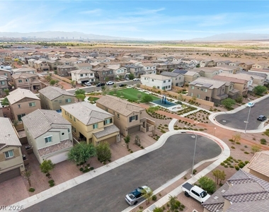 869 Greenspire Street - Photo Thumbnail 51