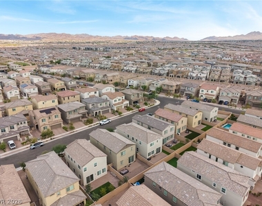 869 Greenspire Street - Photo Thumbnail 54