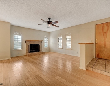 4096 Crete Lane - Photo Thumbnail 2