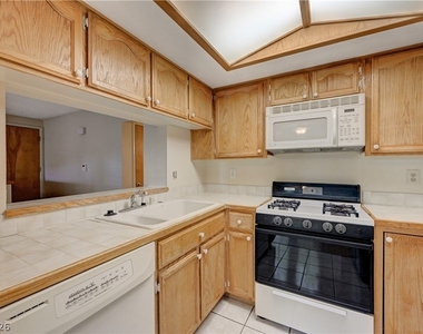 4096 Crete Lane - Photo Thumbnail 15