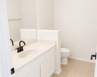 7115 S Durango Drive - Photo Thumbnail 13