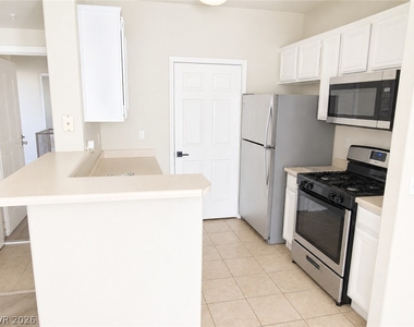 7115 S Durango Drive - Photo Thumbnail 2