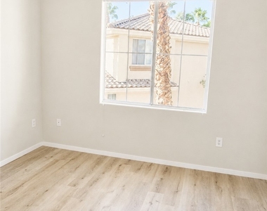 7115 S Durango Drive - Photo Thumbnail 14