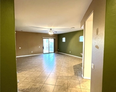 4205 Gliding Gulls Avenue - Photo Thumbnail 4