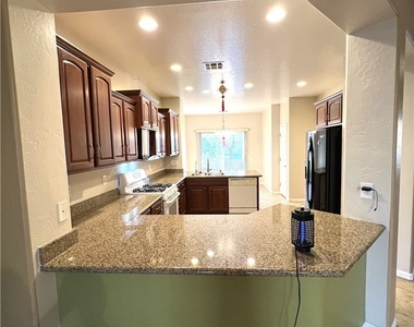 4205 Gliding Gulls Avenue - Photo Thumbnail 9
