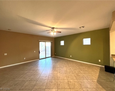 4205 Gliding Gulls Avenue - Photo Thumbnail 5