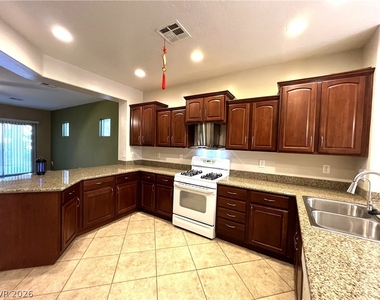 4205 Gliding Gulls Avenue - Photo Thumbnail 12