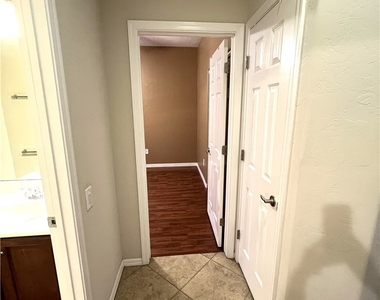 4205 Gliding Gulls Avenue - Photo Thumbnail 31
