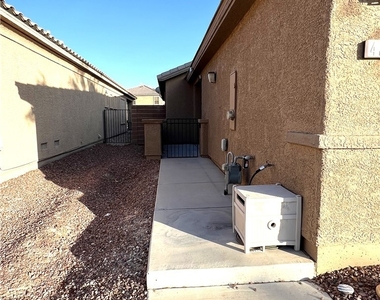 4205 Gliding Gulls Avenue - Photo Thumbnail 2