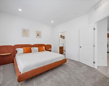 7411 Legacy Point Street - Photo Thumbnail 18