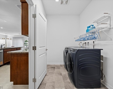 7411 Legacy Point Street - Photo Thumbnail 45