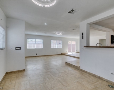 3713 San Joaquin Avenue - Photo Thumbnail 4