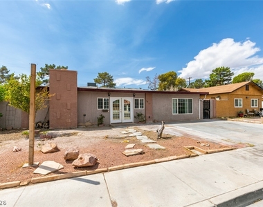 3713 San Joaquin Avenue - Photo Thumbnail 2