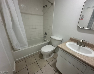 3322 S Pecos Road - Photo Thumbnail 9
