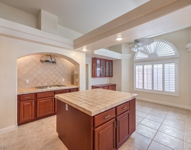 6299 Pale Pavilion Avenue - Photo Thumbnail 17