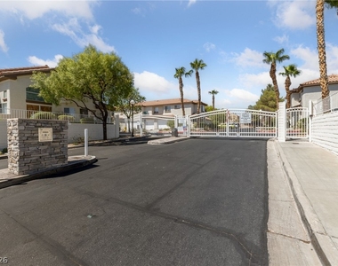 8025 Cherish Avenue - Photo Thumbnail 28