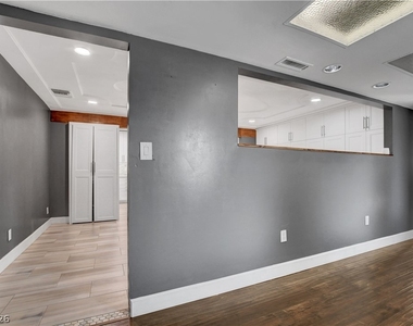 443 National Street - Photo Thumbnail 7
