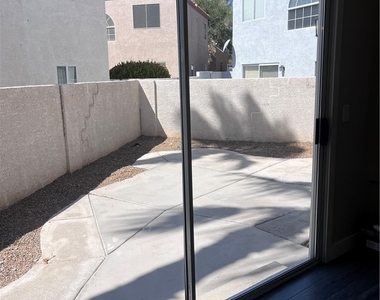 8711 Harwich Avenue - Photo Thumbnail 17