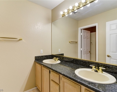 2069 Sapphire Valley Avenue - Photo Thumbnail 10