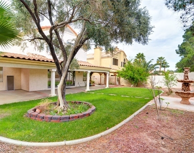 2069 Sapphire Valley Avenue - Photo Thumbnail 14