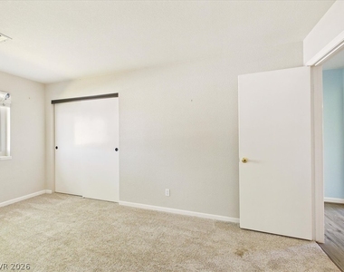 881 E Calvada Boulevard - Photo Thumbnail 23