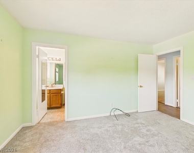 881 E Calvada Boulevard - Photo Thumbnail 31