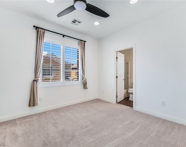 11182 Corsica Mist Avenue - Photo Thumbnail 14