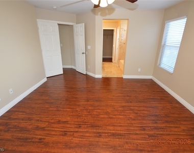 4634 Viareggio Court - Photo Thumbnail 9