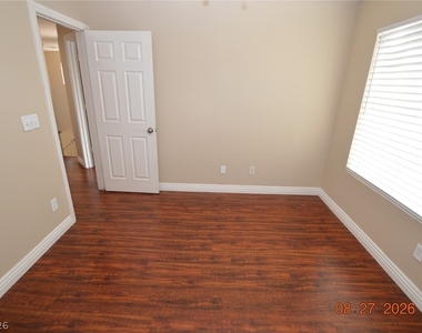 4634 Viareggio Court - Photo Thumbnail 13