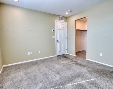 5642 Beguiling Falls Street - Photo Thumbnail 13