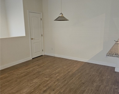 9901 Trailwood Drive - Photo Thumbnail 2