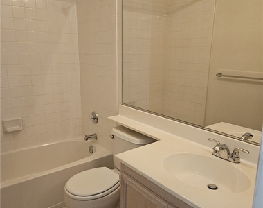9901 Trailwood Drive - Photo Thumbnail 8