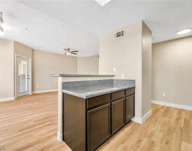830 Carnegie Street - Photo Thumbnail 4
