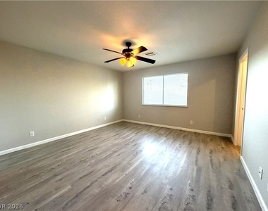 6705 Atwood Avenue - Photo Thumbnail 13