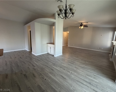 6705 Atwood Avenue - Photo Thumbnail 4
