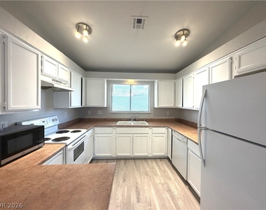 6705 Atwood Avenue - Photo Thumbnail 6