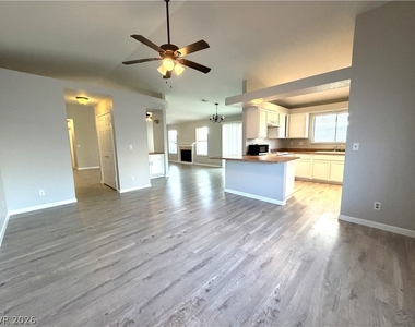 6705 Atwood Avenue - Photo Thumbnail 5