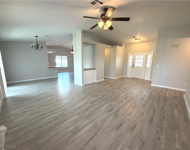 6705 Atwood Avenue - Photo Thumbnail 3