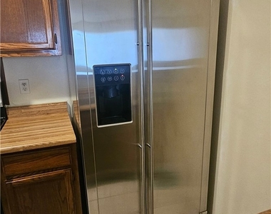 1361 E University Avenue - Photo Thumbnail 4