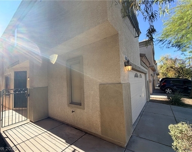 6535 Goldfield Street - Photo Thumbnail 1