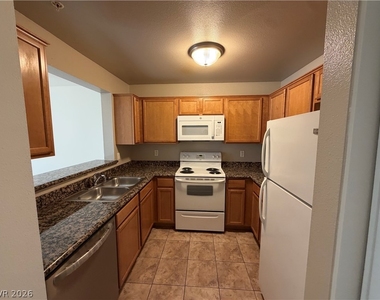2130 Sealion Drive - Photo Thumbnail 10
