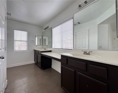 3532 Enchanted Mesa Court - Photo Thumbnail 23