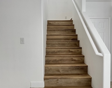 3532 Enchanted Mesa Court - Photo Thumbnail 15