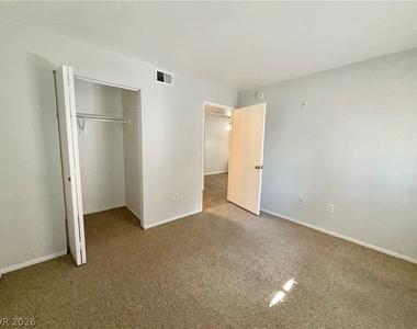 7885 W Flamingo Road - Photo Thumbnail 11