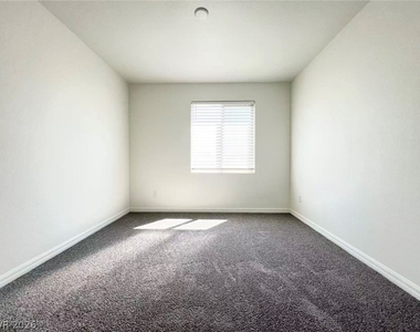 8047 Terra Barossa Street - Photo Thumbnail 14